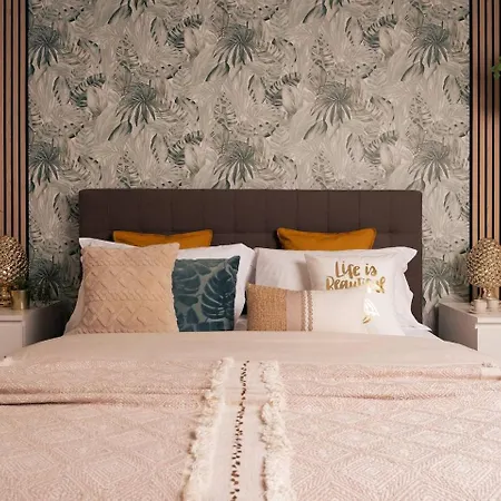 Hanura Two - Bright 1bedroom With Balcony Katánie